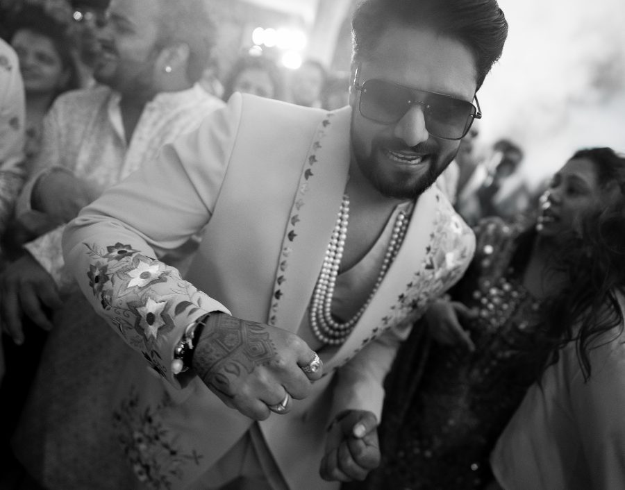 Wedding photograph by Seven Stories Production